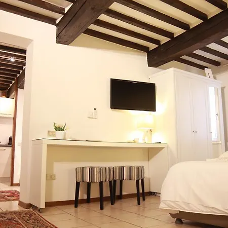 Comecasatua - Il Vicoletto Apartament Werona